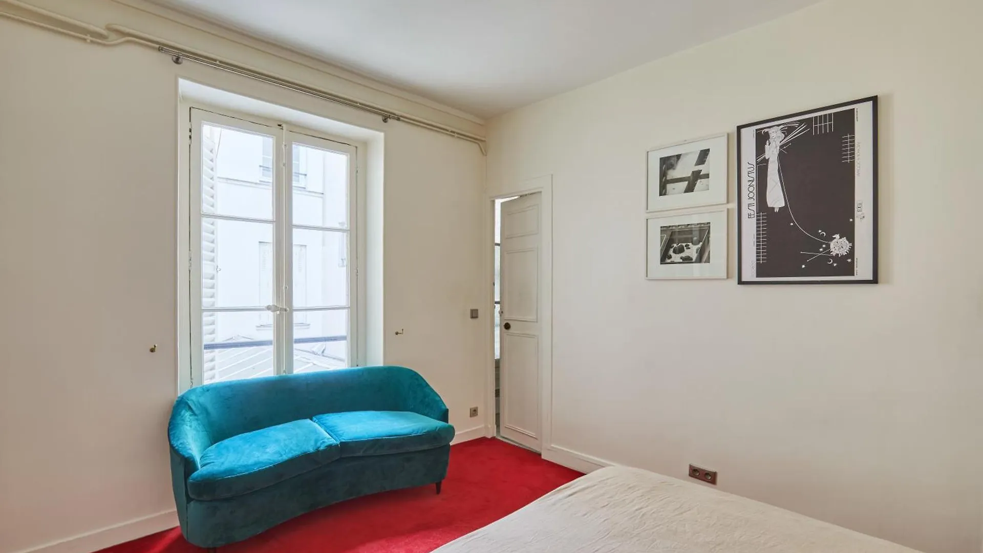 Apartment Charming 1br Rue Des Martyrs Paris
