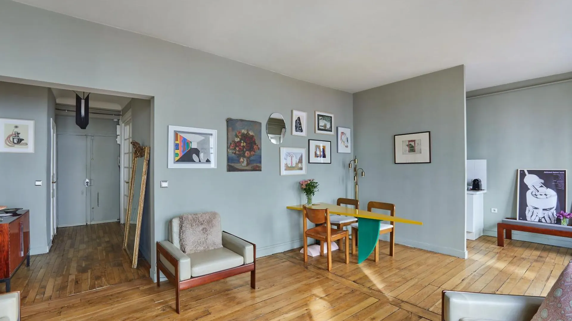 Apartment Charming 1br Rue Des Martyrs Paris