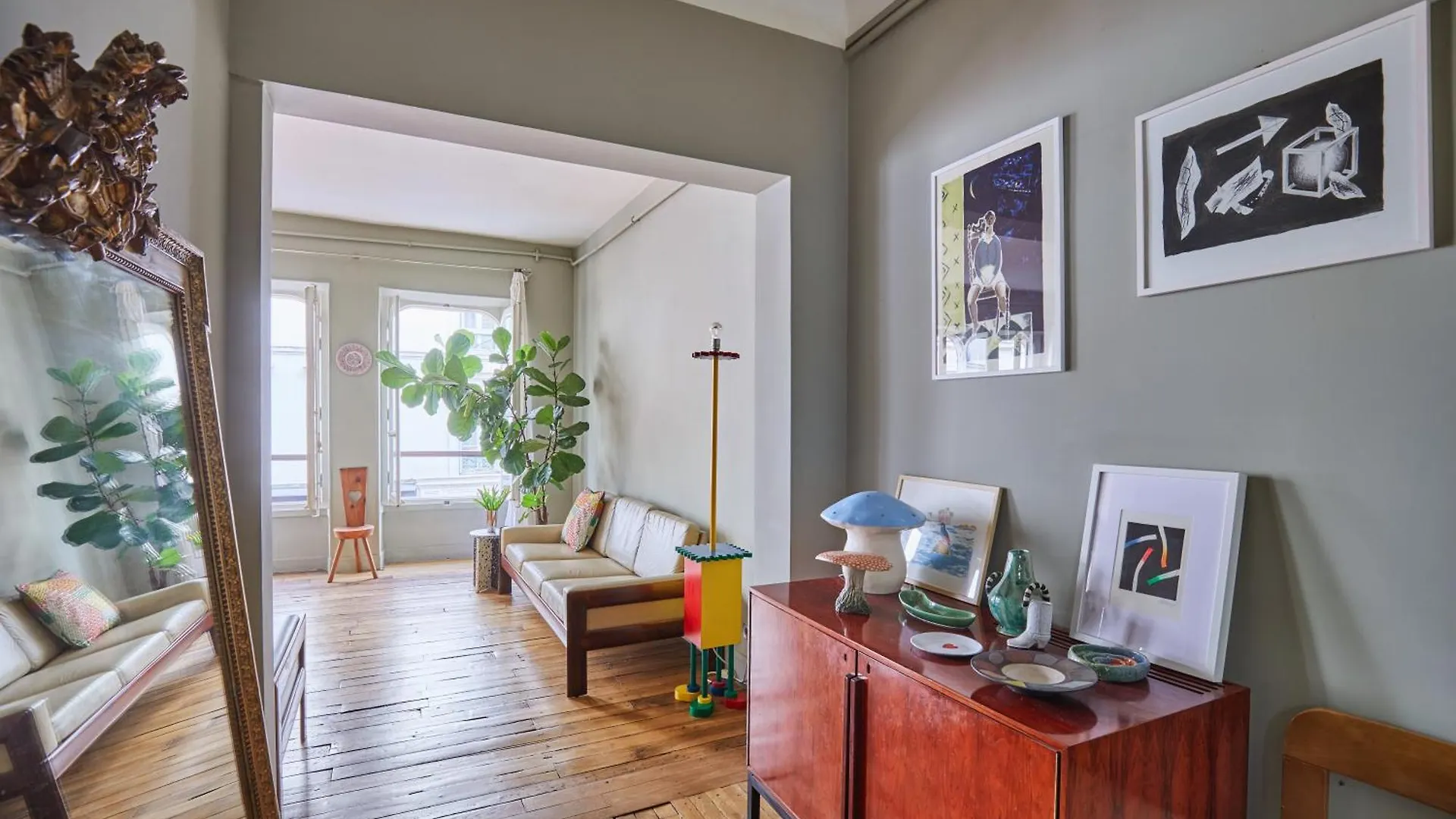 Charming 1br Rue Des Martyrs Apartment